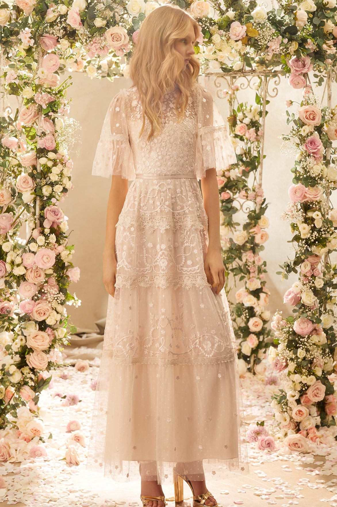 Midsummer Lace Round Neck Gown Midsummer Lace Round Neck Gown