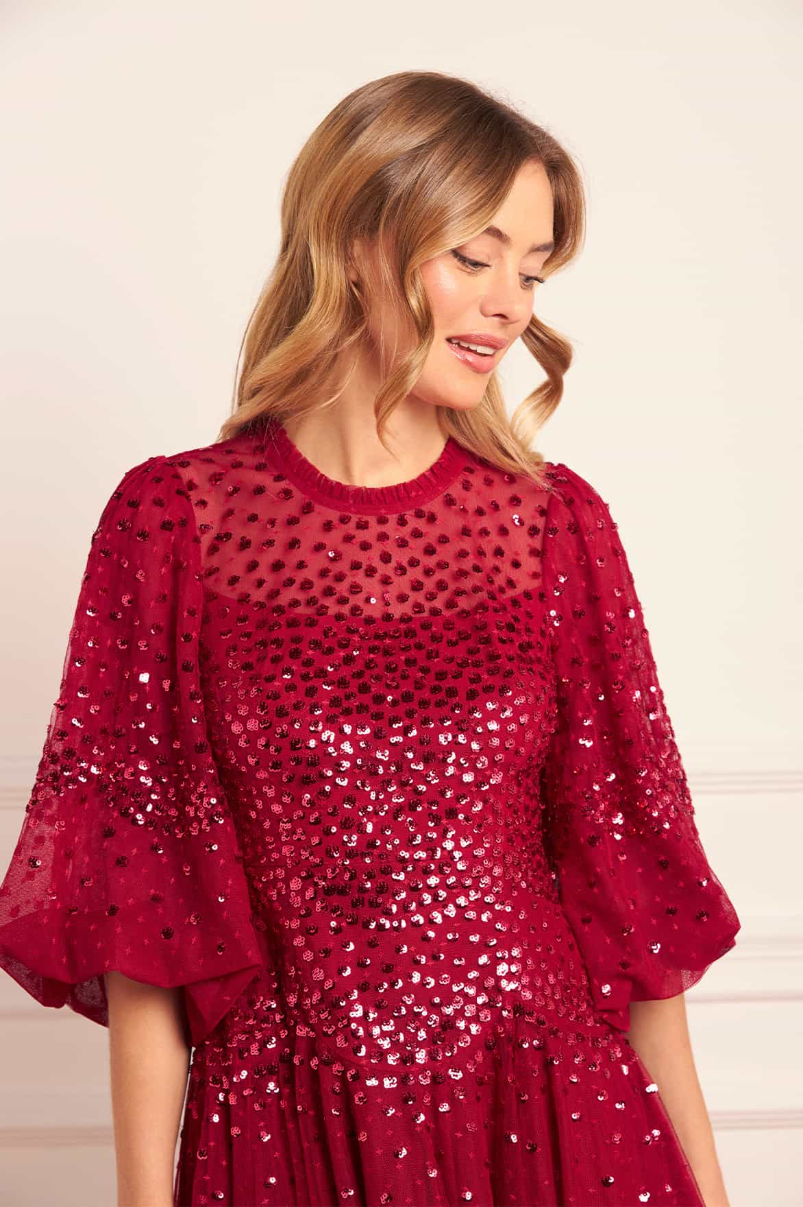 Scallop Sequin Round Neck Micro Mini Dress – Red