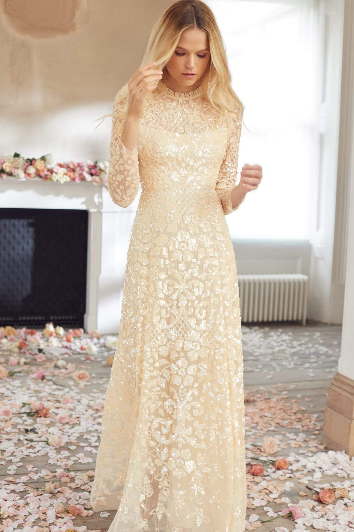 Champagne Lace Mother Dress For Wedding Elegant V Neck Full Sleeve Gown For  Wedding, Formal Evening, God Mom Celebrity Wear 2023 Collection From  Verycute, $65.05 | DHgate.Com
